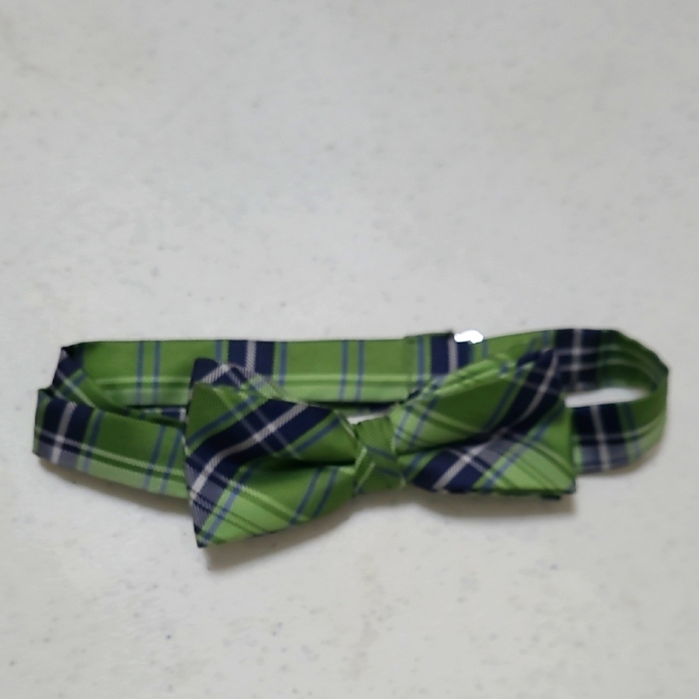 Stylish Green and Blue Plaid Kids Bow Tie
